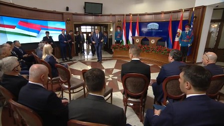 DOZVOLJENO GAŽENJE REPUBLIKE SRPSKE Zapad dao zeleno svetlo visokom predstavniku