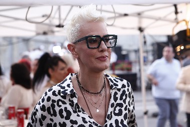 MUŽ TIJANE DAPČEVIĆ UHVAĆEN SA KONOBARICOM! Nakon 20 godina skladnog braka, usledila je kriza