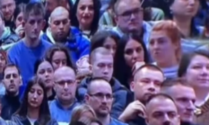 OPOZICIJA SE OBRUŠILA NA OMLADINU KOJA PODRŽAVA ALEKSANDRA VUČIĆA Sramno montirali snimak u cilju SVOJE PROPAGANDE