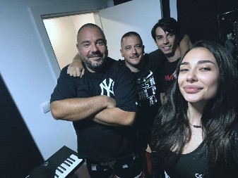 "KAKAV HIT ZA KRAJ GODINE!" Publika u transu zbog nove pesme Sanje Vučić i THCF-a! (VIDEO)