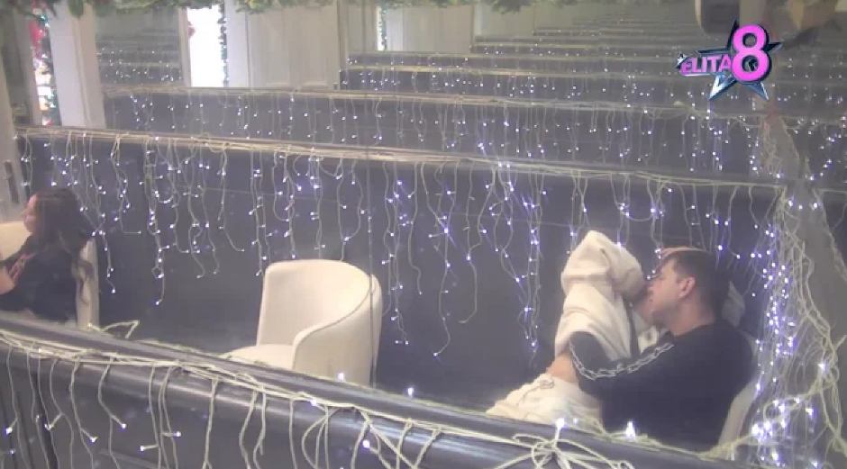 VRELA AKCIJA USRED BELA DANA! Ivan Marinković cimerki zavukao ruke u duks i trenerku, šok! (FOTO)