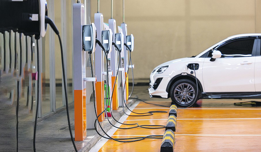 BRITANCI BEZ DILEME PLANIRAJU LITIJUMSKU BUDUĆNOST Ministarka za industriju Sara Džons najavila je nedavno novu strategiju