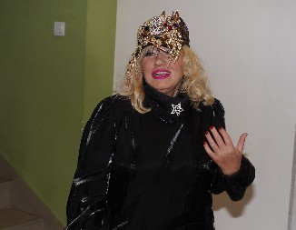 "PEVAČIMA SAM TO REDOVNO PRODAVALA" Tajni biznis Nade Topčagić, evo sa čim je kolege snabdevala sa Tare