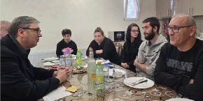 "ZAHVALILA BIH PREDSEDNIKU I GRADONAČELNIKU" Majka stradalih devojčica: Od prvog momenta su sa nama, bili su tu, izjavili saučešće