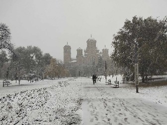VREME JE DOŠLO NA PRELOMNU TAČKU Skoro pa proleće na početku nove godine, da li nas za Božić čeka zimska bajka?