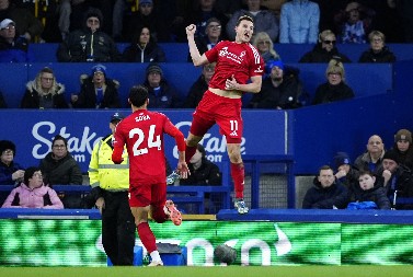 BLEKI I FOREST SE PROBILI NA DRUGO MESTO Dva remija u Londonu, Palas okrenuo Sautempton