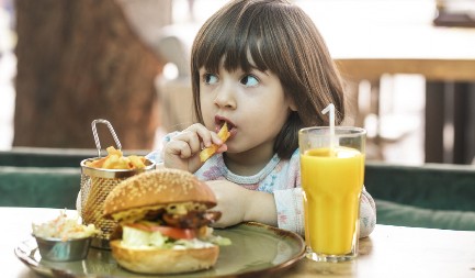 MEKINFLACIJA U SVETU Cene brze hrane skaču u nebesa