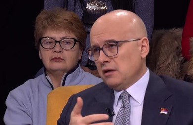 "TRAGEDIJA U NOVOM SADU JE OSTAVILA BOL I TUGU U NACIJI" Vučević u Ćirilici: U 2025. čeka nas izazov čuvanja našeg naroda na KiM i odbrana pokušaja obojene revolucije