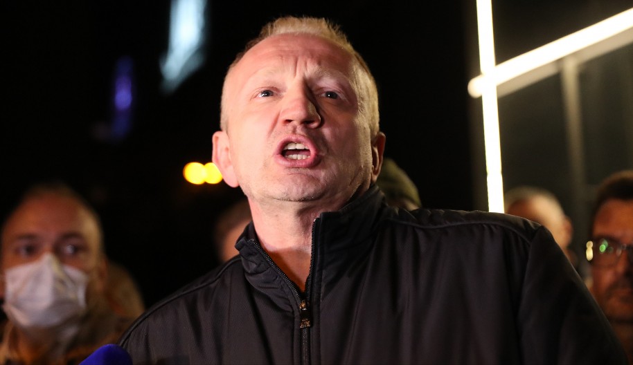 "PRVI JE NAPAO, PRVI JE UDARIO" Đukanović pozvao nadležne: Reagujte na Đilasovo kabadahijsko ponašanje! (VIDEO)