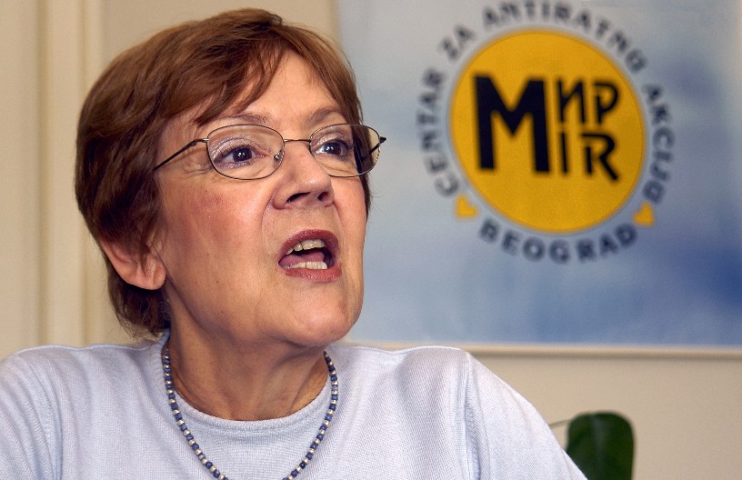 "BRILJANTNA" IDEJA VESNE PEŠIĆ: Još jednom predsednik da se izvini Hrvatima kao Tadić i svi zahtevi - ispunjeni!