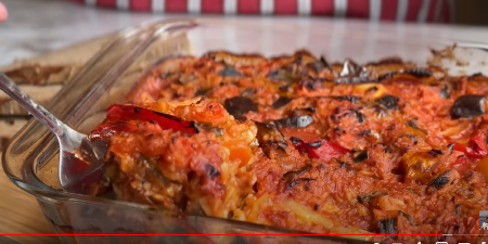 MANASTIRSKI ĐUVEČ NA POSNI NAČIN Mnogima omiljeno domaće jelo pa ovaj recept obavezno treba probati