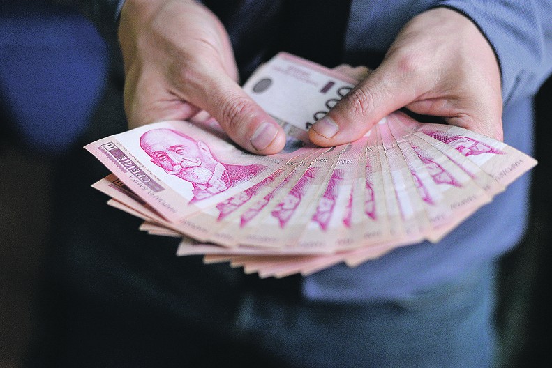 OČEKUJU SE LEPE VESTI ZA PENZIONERE Održana sednica Saveta za BDP