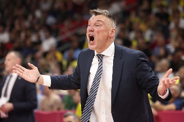 Fenerbahče napravio važnu promenu pred meč sa Partizanom