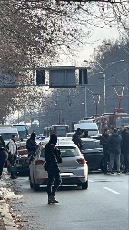 OVAKO SU UHAPŠENE PIVCETOVE UBICE Policija ih jurila Bulevarom, došlo do obračuna i pucnjave, umalo stradale majke sa decom