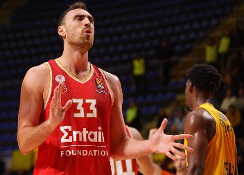 POJAČANJE ZA OLIMPIJAKOS Milutinov ponovo na parketu