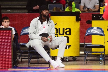 VREME JE ZA DEBI U CRVENO-BELOM DRESU Džon Braun prvi put na terenu posle sedam meseci