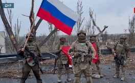 PAO KLJUČNI GRAD Rusi okačili trobojku (VIDEO)