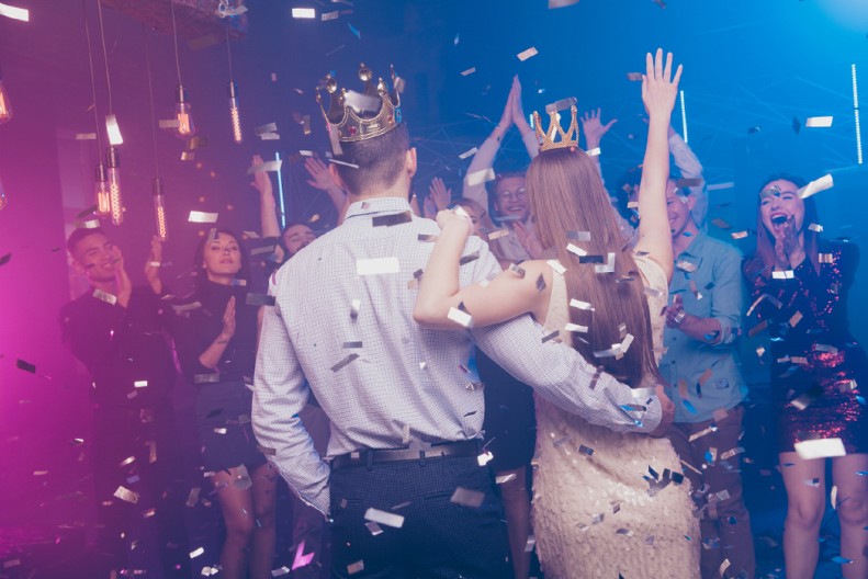 DRAGI BRAVO NOVOGODIŠNJA ŽURKA Alo! poklanja, učestvujte i osvojite karte!