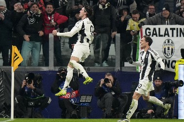 NOVOGODIŠNJA BOMBA Vlahović velika želja evropskog velikana, Srbin zamena za jednog od najboljih