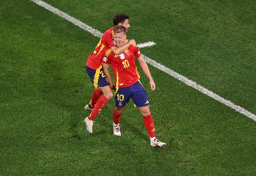 VREME ISTIČE Olmo želi da ostane u Barseloni, ali...