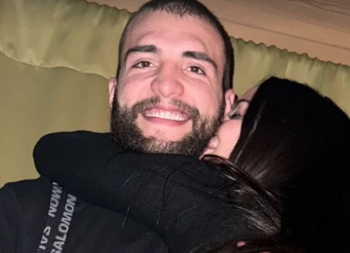 VELJKO I BOGDANA RAŽNATOVIĆ U PROVODU! Zagrljeni pozirali, on poludeo uz Cecinu pesmu u kafani (FOTO)