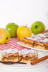 NAJSOČNIJI KOLAČ SA JABUKAMA Recept za jednostavnu i brzu pripremu