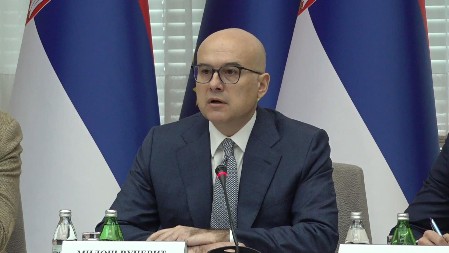 PREMIJER VUČEVIĆ ZA SUTRA ZAKAZAO NOVU SEDNICU VLADE Teme i energetika i NIS