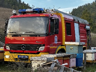 POŽAR U KALUĐERICI Zapalila se kuća, vatrogasci na terenu!