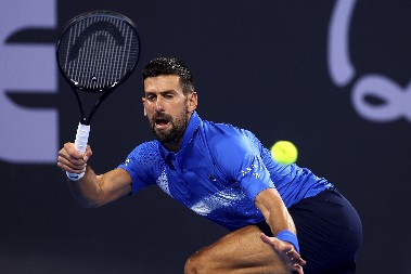 EGZIBICIJA Novak Đoković pobedio Zvereva