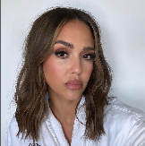 PUKLA LJUBAV NAKON 20 GODINA BRAKA I TROJE DECE  Važili su za zlatni par, a sada su svi šokirani zbog njihovog razvoda