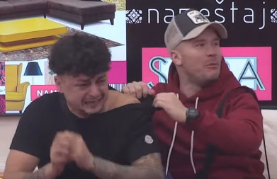 TERZA SAZNAO DA MU ĆERKA NE NOSI NJEGOVO PREZIME! O njegovoj reakciji svi bruje (VIDEO)