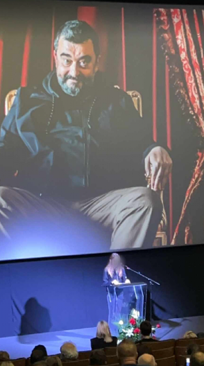 ZAŠTO BAŠ TI, TATA? NE VERUJEM ŠTA SE DOGODILO! Ćerka Milorada Milinkovića lije suze, rasplakala celu salu, potresne scene!