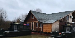 PRVI SNIMCI SPLAVA KOJI SE OTKAČIO NA SAVI! Tri tima ronilaca žandarmerije na terenu