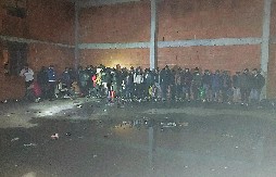 MIGRANTE NAORUŽANE DO ZUBA UHVATILI ŽANDARMI  Krili se na Staroj planini u improvizovanom kampu