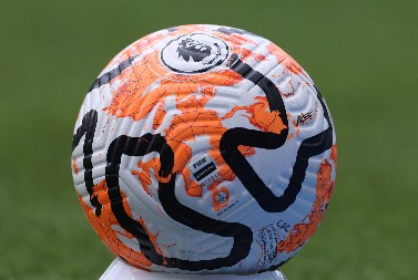 SKANDALČINA U PREMIJER LIGI Policija upala na trening i uhapsila igrača zbog gnusnog čina