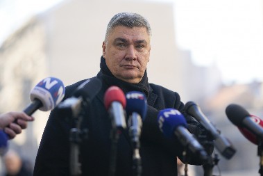 "POBEDA MILANOVIĆA JE POBEDA SOTONE" Glasači HDZ-a kipte od besa