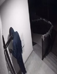 ZA MANJE OD MESEC DANA IZVRŠILI 14 PROVALA Dvojac dolijao na licu mesta