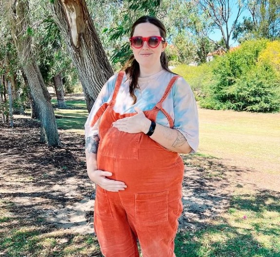 ŽELELA JE DEVOJČICU, ALI JE STOMAK POČEO DA RASTE NEOBJAŠNJIVO BRZO Ono što je lekar otkrio ostavilo je sve u šoku! (FOTO)