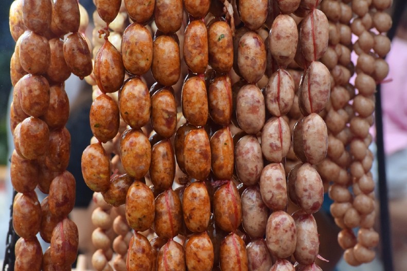 ČUVENA SREMSKA KOBASICIJADA U ŠIDU Ovu lepu manifestaciju zaista vredi posetiti