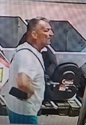 HRVATSKI MEDIJI DELE FOTOGRAFIJE OVOG ČOVEKA "Znate li ko je on?" (FOTO)