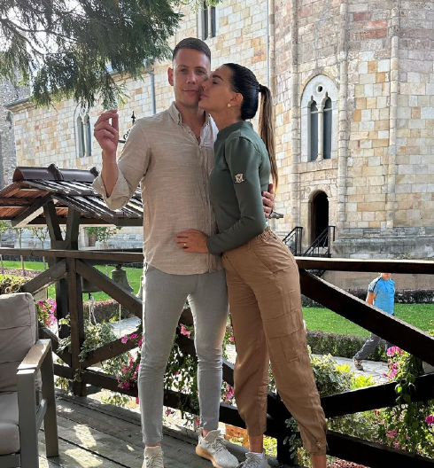 OVDE ĆE JOVANA LJUBISAVLJEVIĆ ŽIVETI SA SINOM Stan ni najmanje nije luksuzan, zavirite u njihov dom (FOTO)