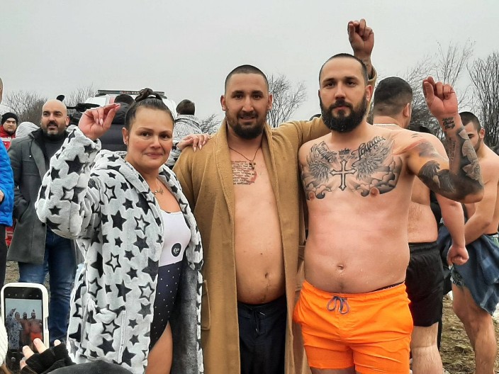 U Ratkovu plivali za sve žrtve bahate vožnje (FOTO)