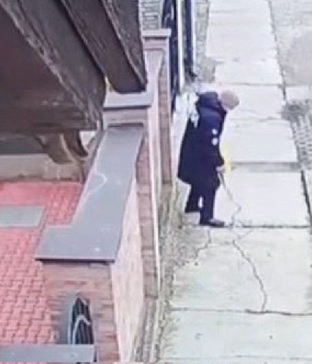 SKANDALOZNO Zoran Đurković iz Kule mrtav pijan padao po ulici, pa optužio političke protivnike da su ga pretukli (VIDEO)