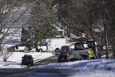 UČENIK PUCAO NA VRŠNJAKE U KAFETERIJI ŠKOLE, PA IZVRŠIO SAMOUBISTVO: Horor u Tenesiju