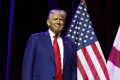 ZLATNO DOBA AMERIKE „Trampov juriš na Evropu“