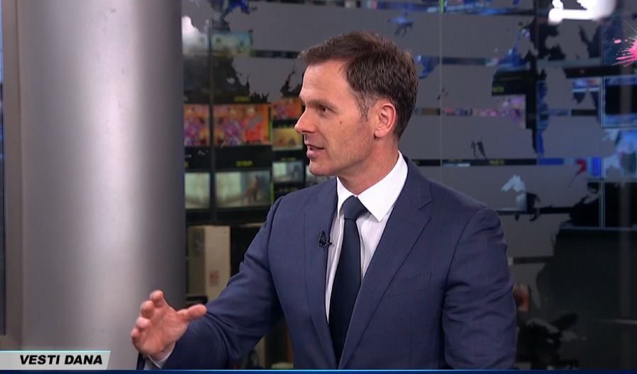 SINIŠA MALI O O PRITISCIMA NA ŠKOLE I ĐAKE:  Ja sam roditelj četvoro dece i niko nema pravo da zabrani deci da pohađaju nastavu