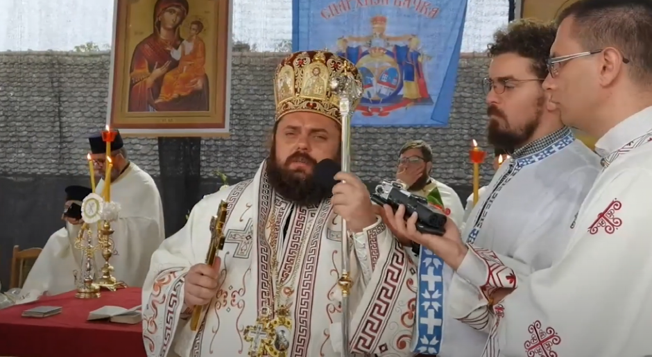 OGLASILA SE SPC POVODOM SRAMNOG PERFORMANSA Episkop Heruvim: Takav čin nasilja koji se kukavički krije iza pozorišnog komada ne može biti pravdan umetničkim slobodama