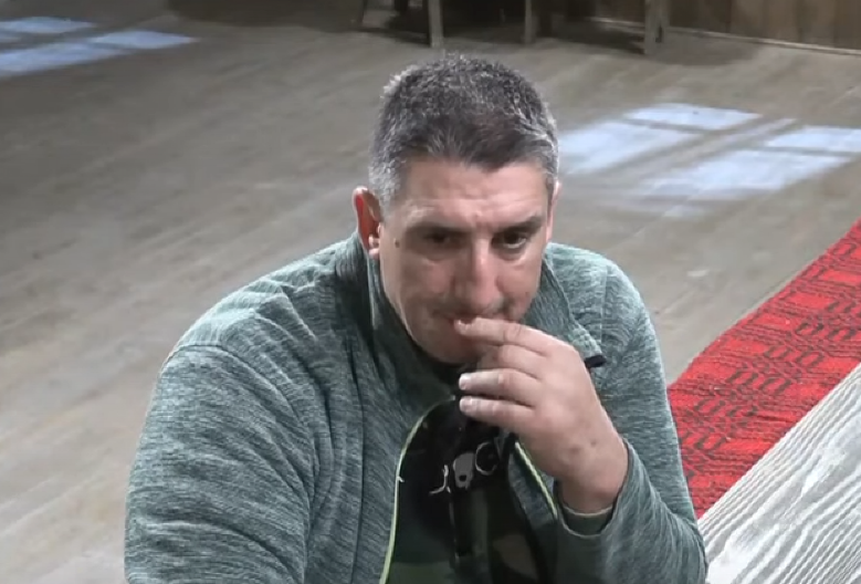 STRAHUJE DA ĆE JE SE PORODICA ODREĆI! Kristijan Golubović je prešao granicu? Učesnica Farme roni suze