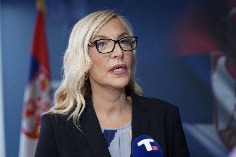 MINISTARKA PRAVDE MAJA POPOVIĆ Pozvala je studente da stanu sa protivzakonitim blokadama kojima maltretiraju građane