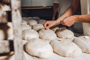 POSAO ZA 2.400 RADNIKA Kragujevačka kompanija završila u rukama svetskog giganta